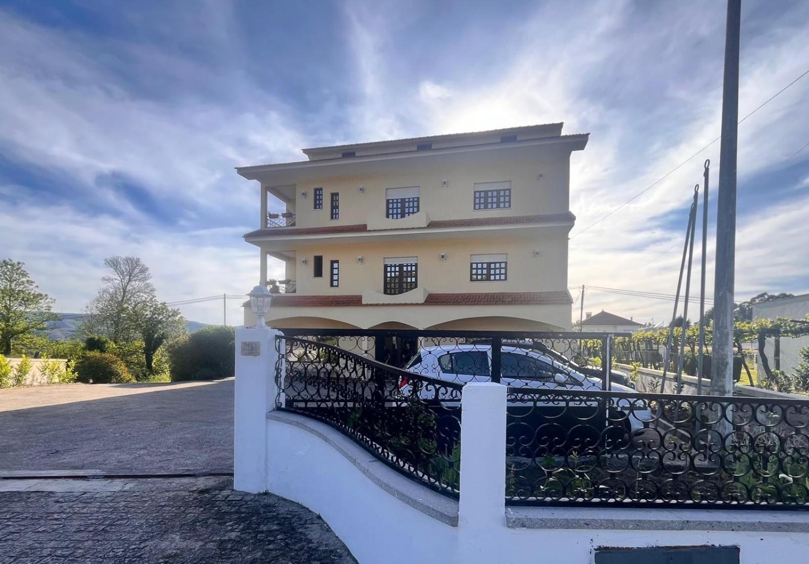 Pensao Repouso Do Peregrino Hotel Paredes de Coura Eksteriør billede